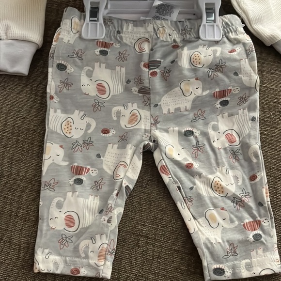 Little chickadees 3 piece baby set elephant 0-3 Months Baby Boy Girl New Born - Picture 5 of 6